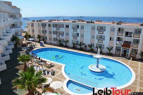 Nice and cheap holiday studio apartments with pool in Figueretas district, IBIZA – Property Code: TRGARAP