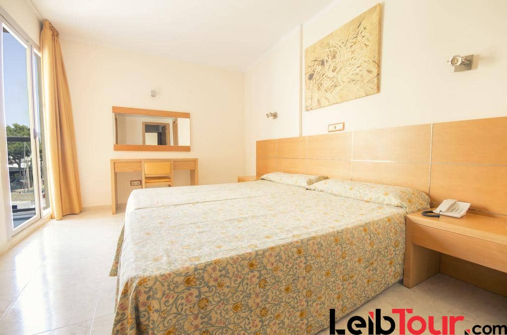 Cheap quiet family apartment Escanaz Bedroom 1 - LeibTour: TOP aparthotels in Ibiza