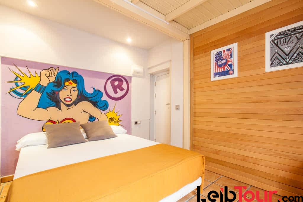 RYPOTKIB 10 - LeibTour: TOP aparthotels in Ibiza