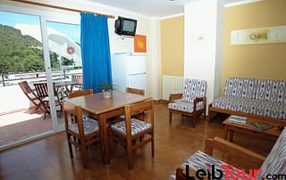 Compact homely apartments and studios EBAPPSE Living room - LeibTour: TOP aparthotels in Ibiza