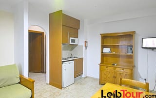 Cozy apartment with pool Pet allowed SABAHAP Living room 2 - LeibTour: TOP aparthotels in Ibiza