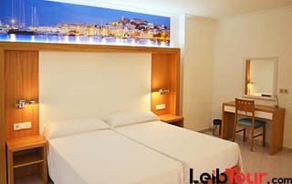 Stunning apartment with pool SAN ANTONIO BAY SAMARAP Bedroom 5 - LeibTour: TOP aparthotels in Ibiza