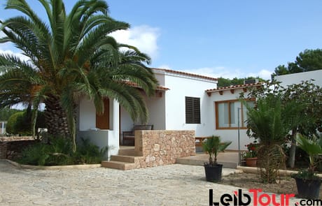 AGMFOR 6 - LeibTour: TOP aparthotels in Ibiza
