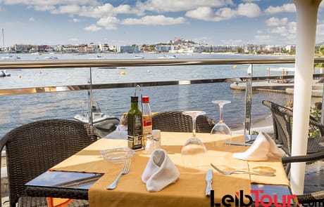 Beachfront SPA Hotel with Sea Views and Pool IBIZA HTL SIBTAL restaurant 2 - LeibTour: TOP aparthotels in Ibiza