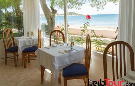 Beachfront lovely hotel in Santa Eulalia with pool SANTA EULALIA sanerim restaurant - LeibTour: TOP aparthotels in Ibiza