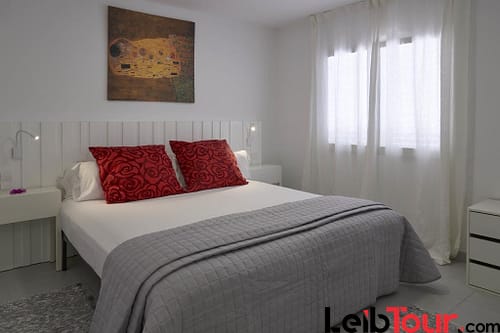 Large group apartments up to 5 guests, IBIZA TOWN – Property Code: ENKIBZAP
