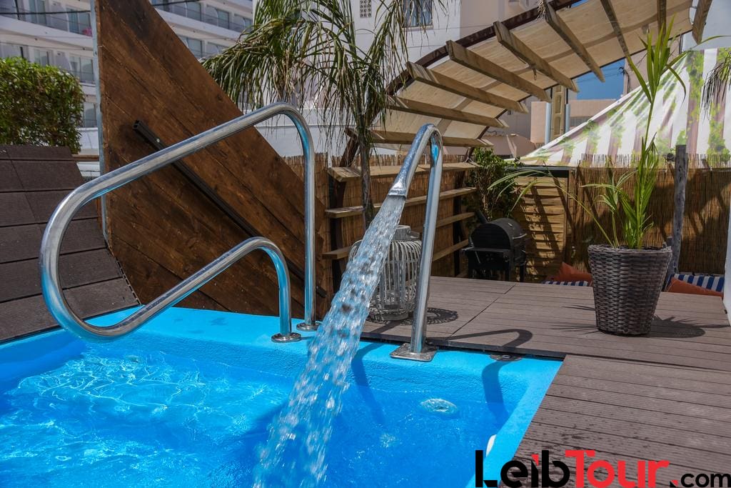 FUVESCA pool - LeibTour: TOP aparthotels in Ibiza