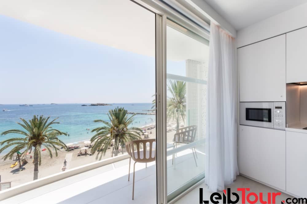 IBZSUTON 64 - LeibTour: TOP aparthotels in Ibiza