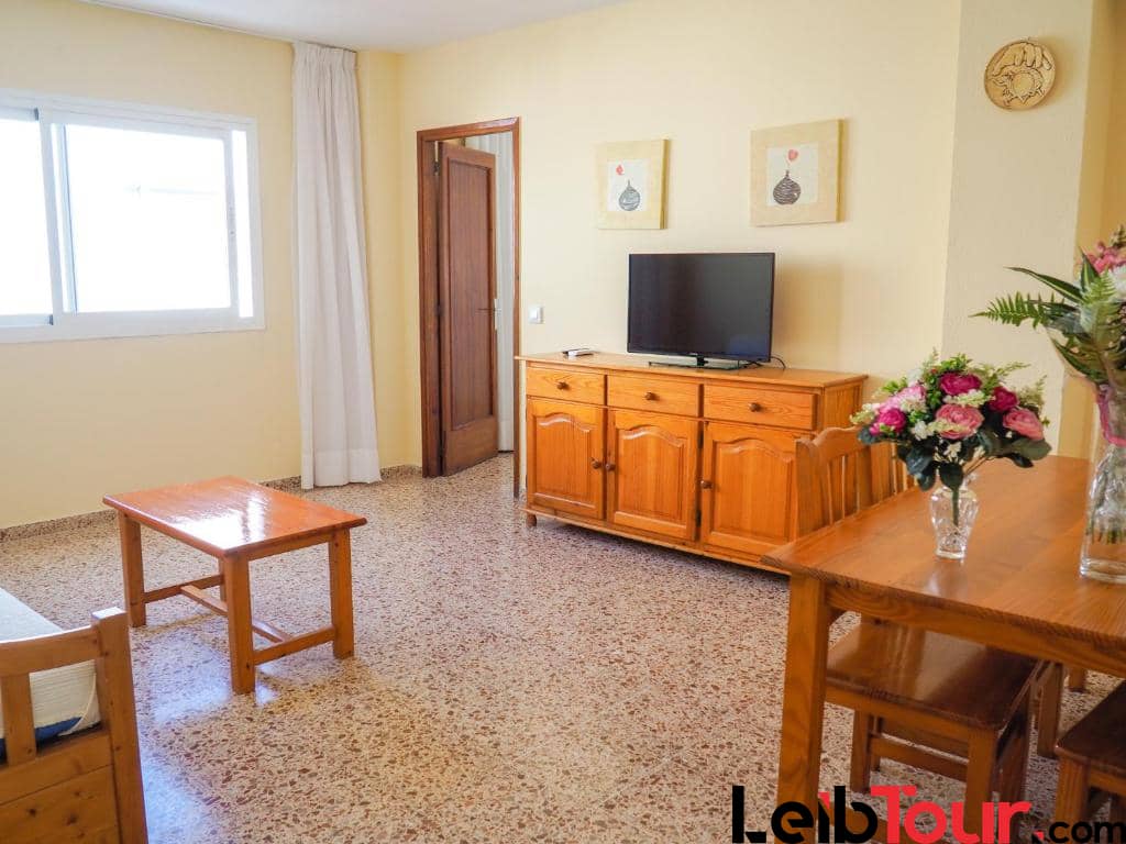 Basic homey apartments next to the blue flag beach, CALA LLONGA – Property Code: LLGPTAR