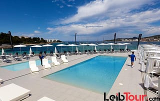 Luxury Pool SPA Gym Apartments AXBEASA Swimming Pool - LeibTour: TOP aparthotels in Ibiza