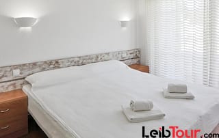 TLASSEU 25 - LeibTour: TOP aparthotels in Ibiza