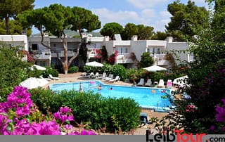 TLASSEU pool - LeibTour: TOP aparthotels in Ibiza