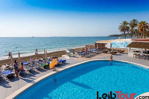 Elegant beachfront holiday apartment with swimming pool, PLAYA DEN BOSSA – Property Code: SRSPLAYA