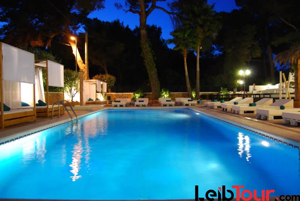 CRASEIBZ 11 - LeibTour: TOP aparthotels in Ibiza