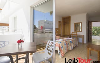 Nice Cozy Apartment with Pool PLAYA DEN BOSSA VICEGRELI Balcony 2 - LeibTour: TOP aparthotels in Ibiza