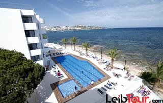 Stunning Apartment Playa den Bossa sea view PlayaJaS 9 - LeibTour: TOP aparthotels in Ibiza